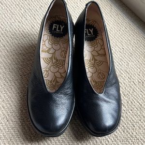 Fly London black leather Yaz wedge women’s shoes size EUR 37 (size 7 -23.5 cm)
